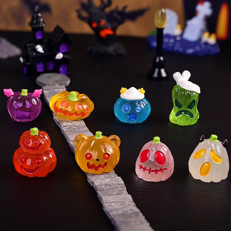 8/16/24pcs Luminous Halloween Figurine