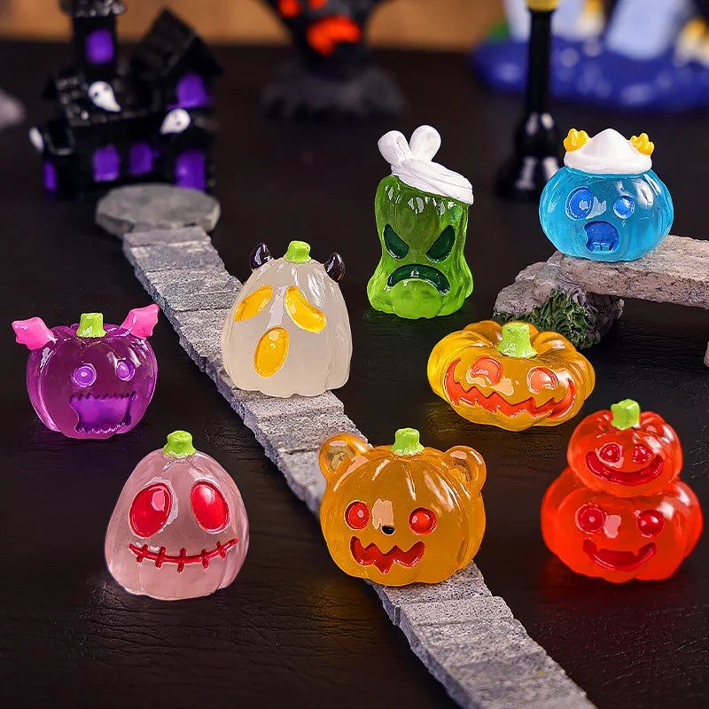 8/16/24pcs Luminous Halloween Figurine
