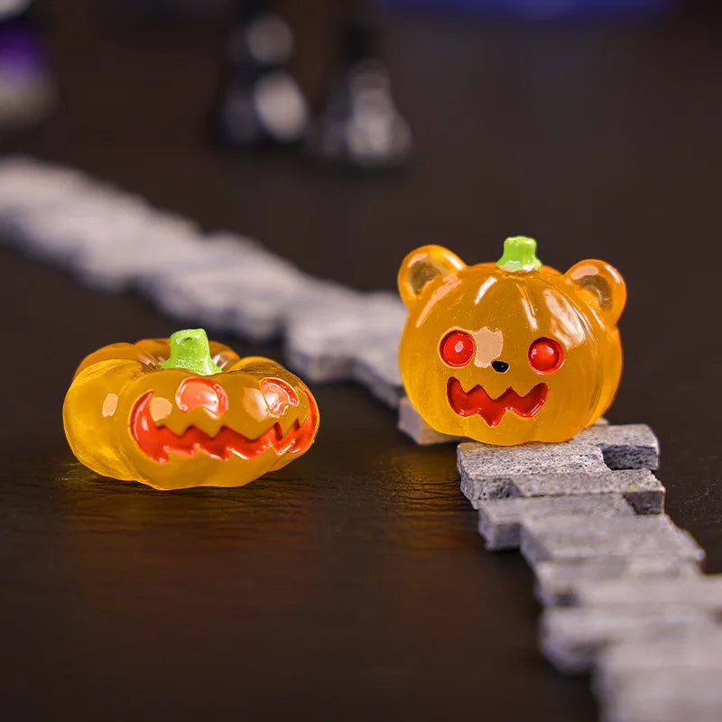 8/16/24pcs Luminous Halloween Figurine