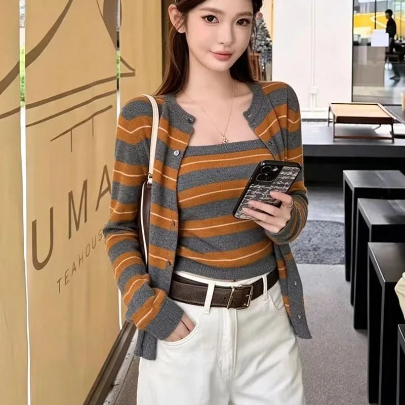 2026 women's new cashmere cardigan O-neck color blocked strapless cardigan two-piece set fashionable cashmere autumn and winter