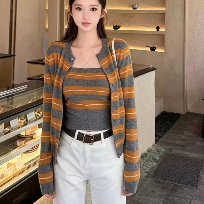 2026 women's new cashmere cardigan O-neck color blocked strapless cardigan two-piece set fashionable cashmere autumn and winter