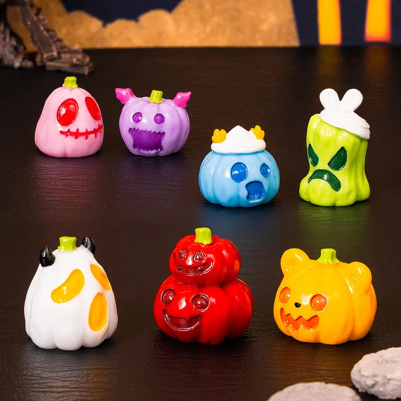 8/16/24pcs Luminous Halloween Figurine